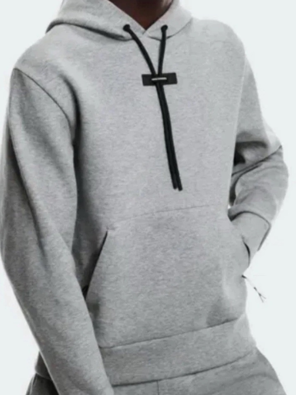 On Focus Tech Hoodie Black Zipper Details & Kangaroo Pocket Sz M